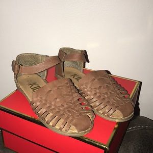 cotton on girls sandals